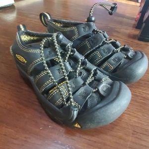 Keen shoes